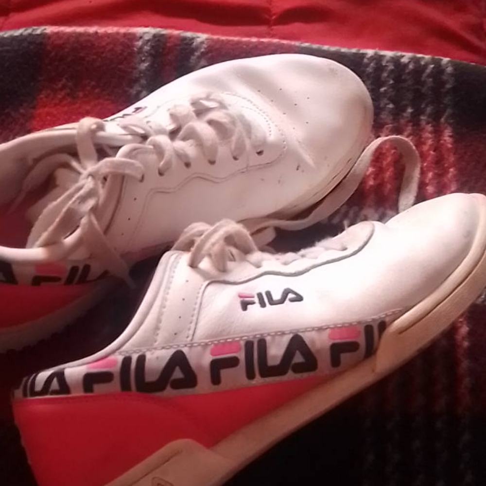 Slightly worn filas